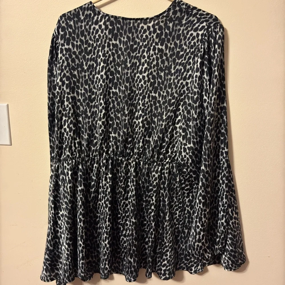 Torrid Peplum Satin Button Front Long Sleeve Top - Picture 3 of 4